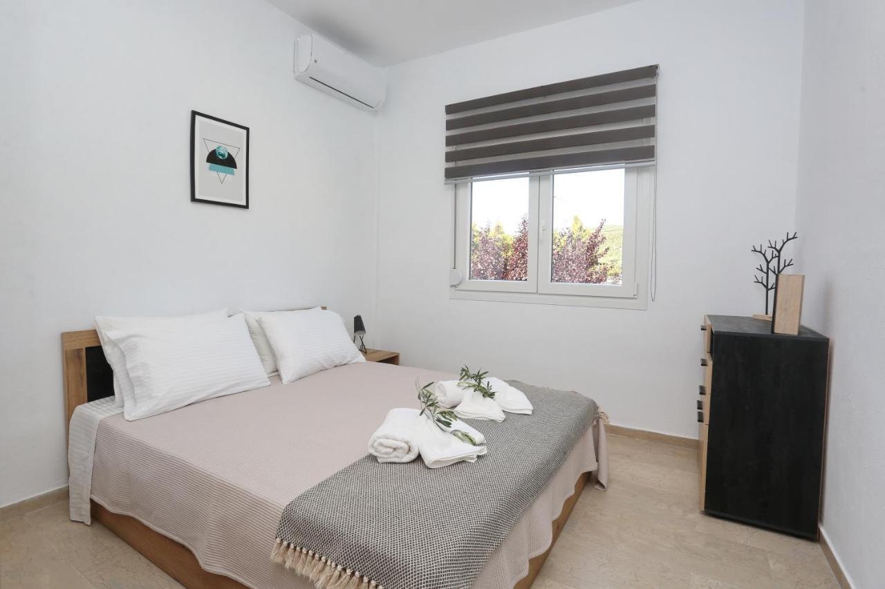 Mare Monte Luxury Apartments 2 Nea Skioni Extérieur photo